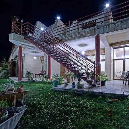 Osiana Hotel