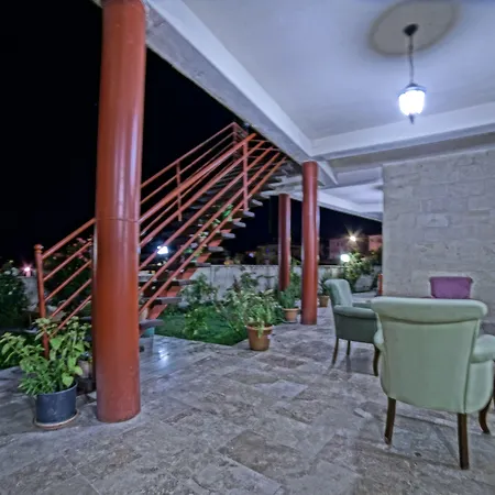 Отель Osiana 3*